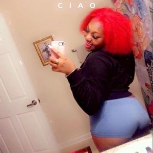 Meet your Posher, Carmen